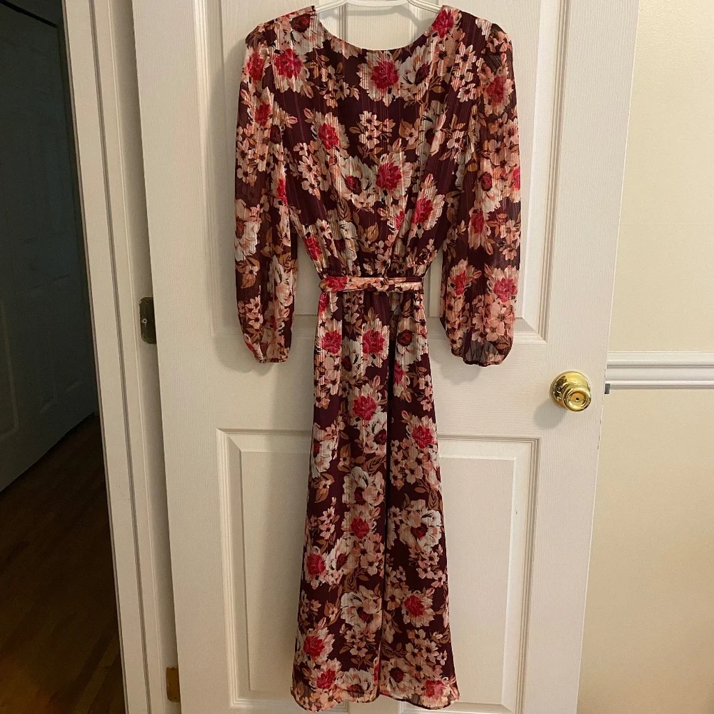 Anne Klein Tea-Length Maroon Dress with Pink Flowers and Fitted Waist Size S - Picture 2 of 6